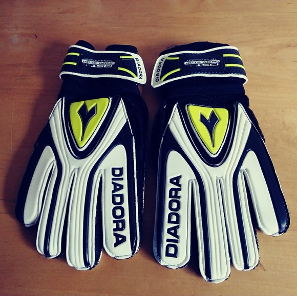 Diadora Accessories Diadora Spa Mens Sz 9 Italian Dst Soccer Gloves Poshmark